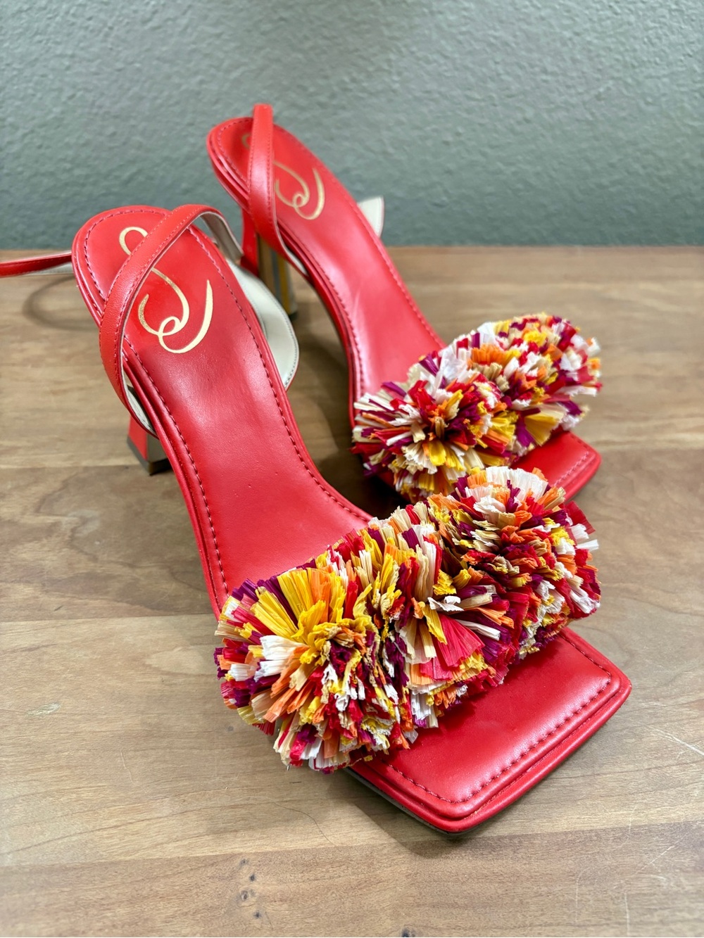 Sam Edelman Relove CLARE Red Ankle Strap Pom Pom Sandal, Womens size 8 - Picture 12 of 16